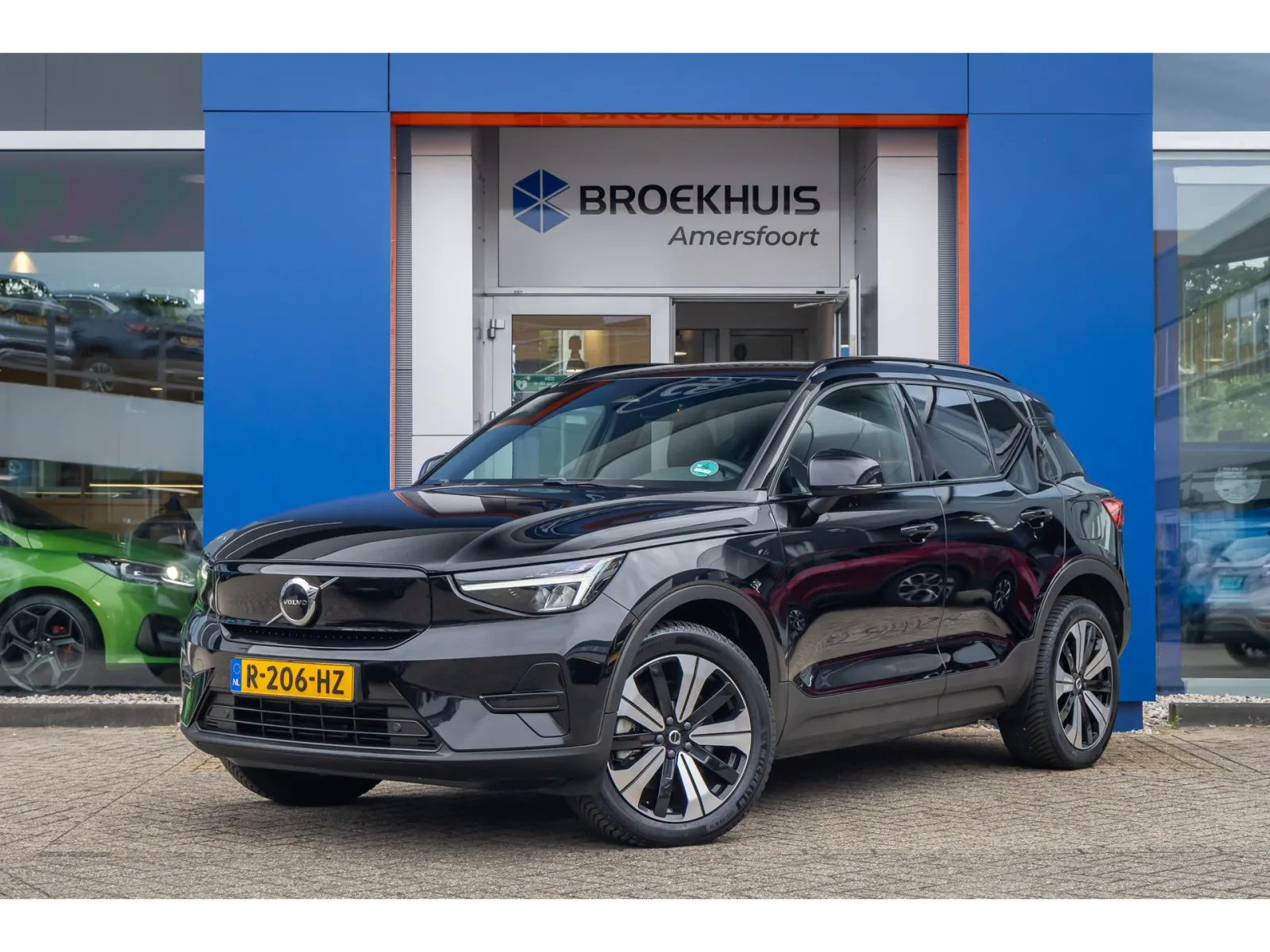 Volvo XC40 (2022) — foto 1