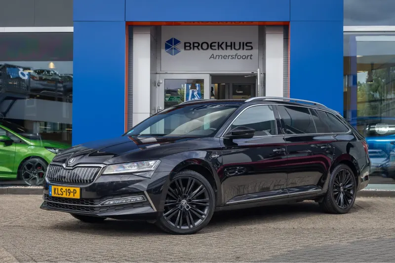 Škoda Superb (2023)