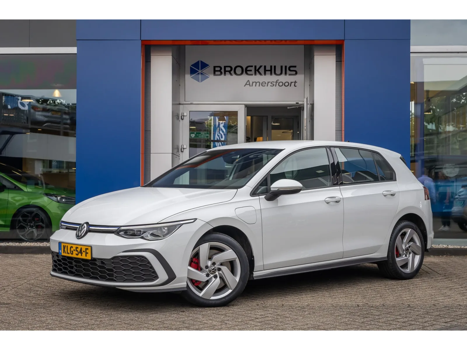 Volkswagen Golf (2022) — foto 1