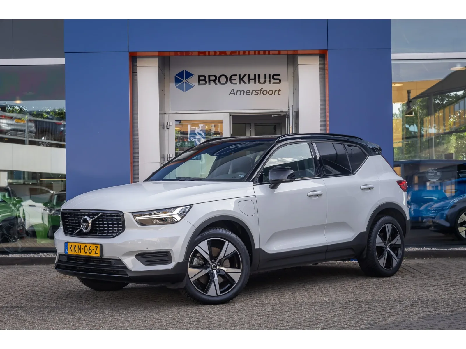 Volvo XC40 (2022) — foto 1