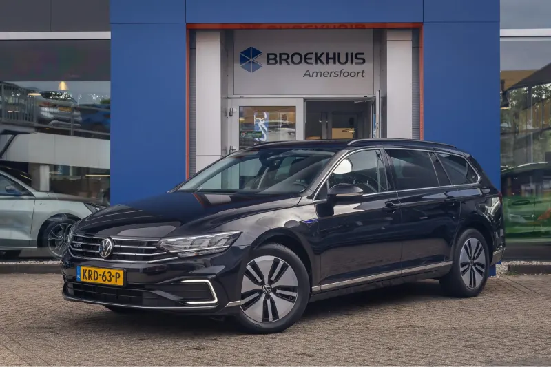 Volkswagen Passat (2022)