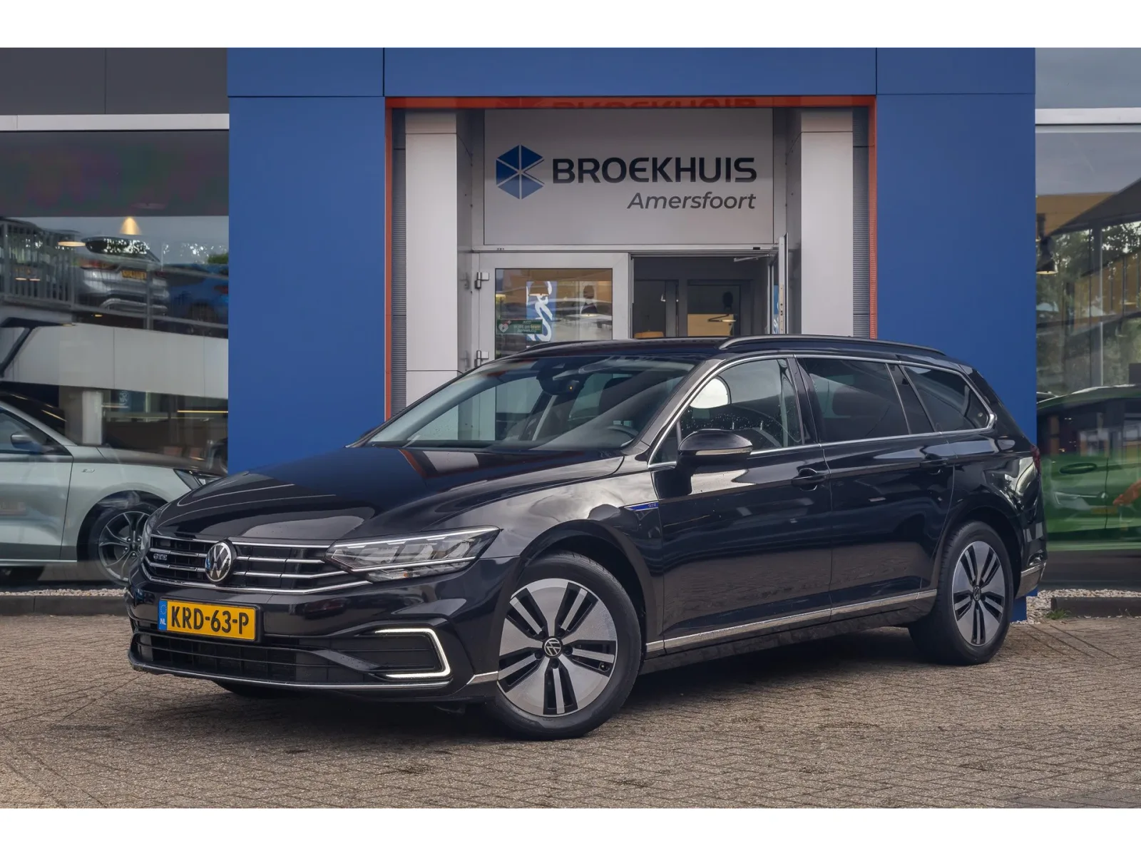 Volkswagen Passat (2022) — foto 1