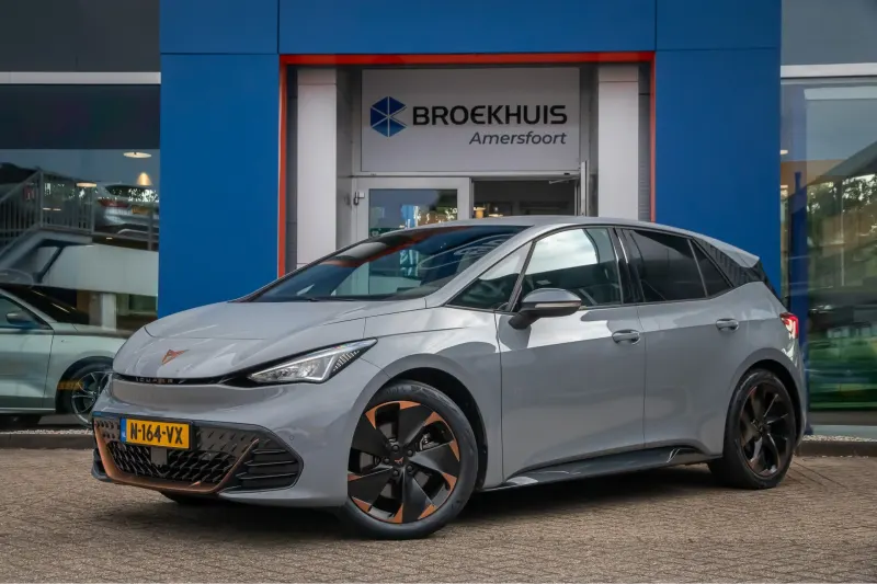 CUPRA Born (2021)