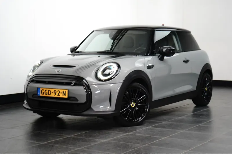 MINI Electric (2021)