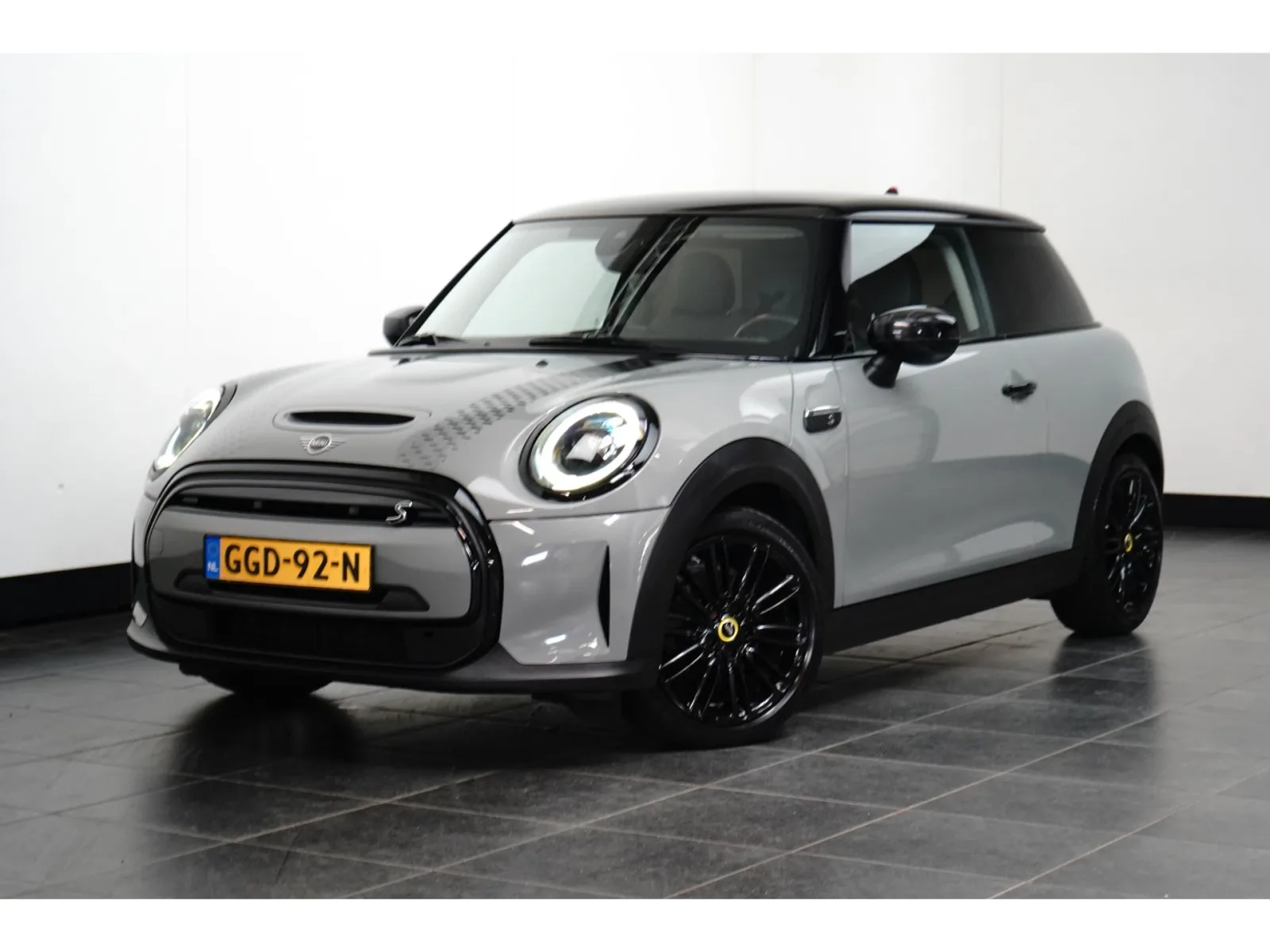 MINI Electric (2021) — foto 1