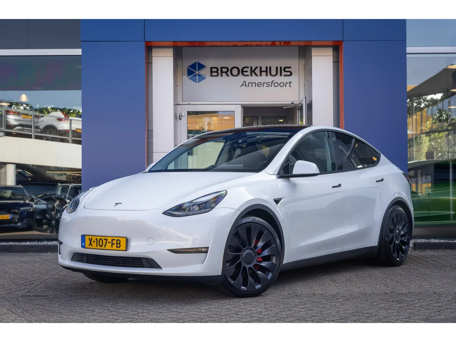 Tesla Model Y (2023) — foto 1