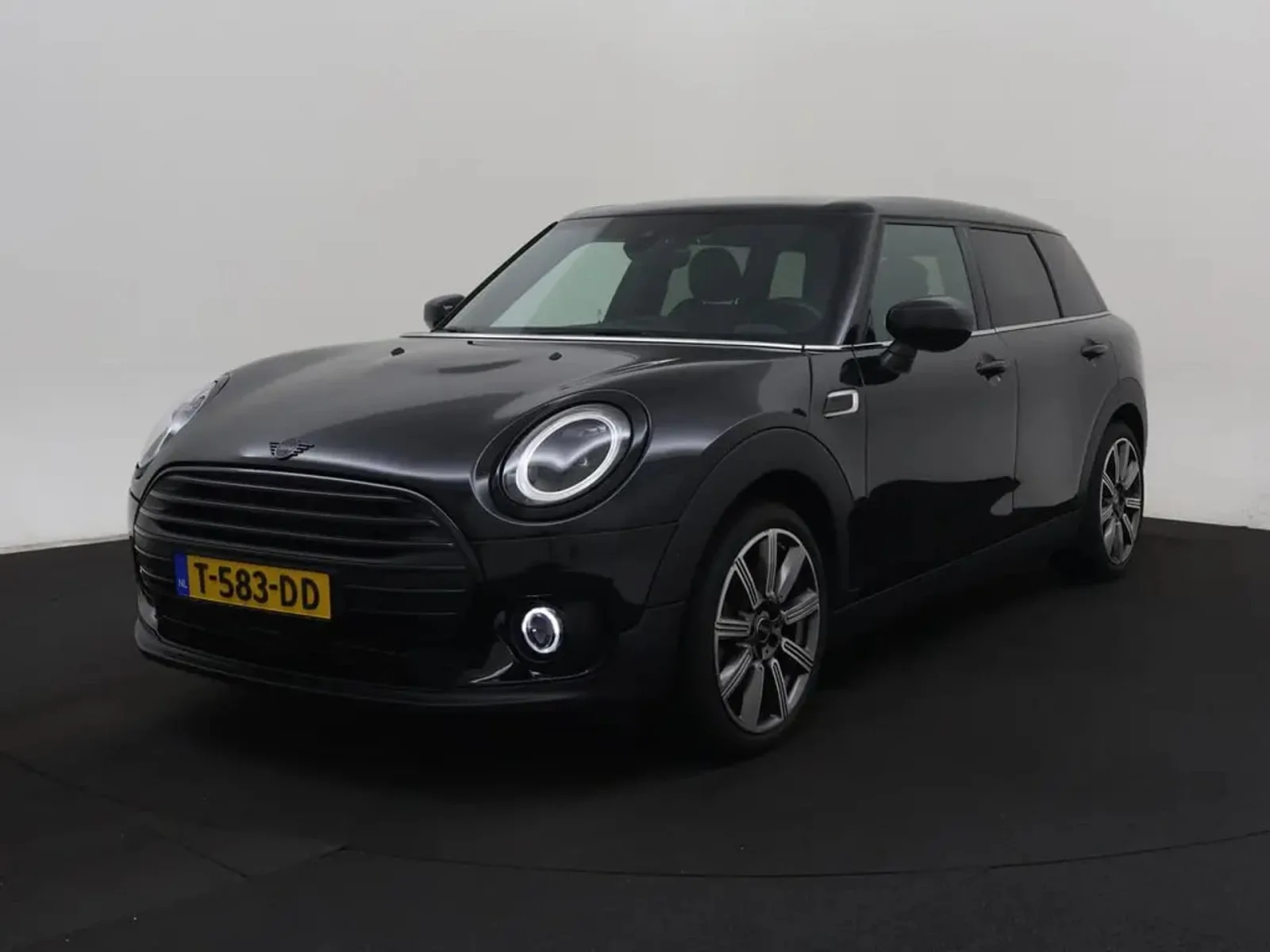 MINI Clubman (2023) — foto 1