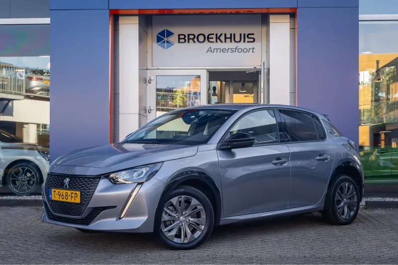 Peugeot e-208 (2023)