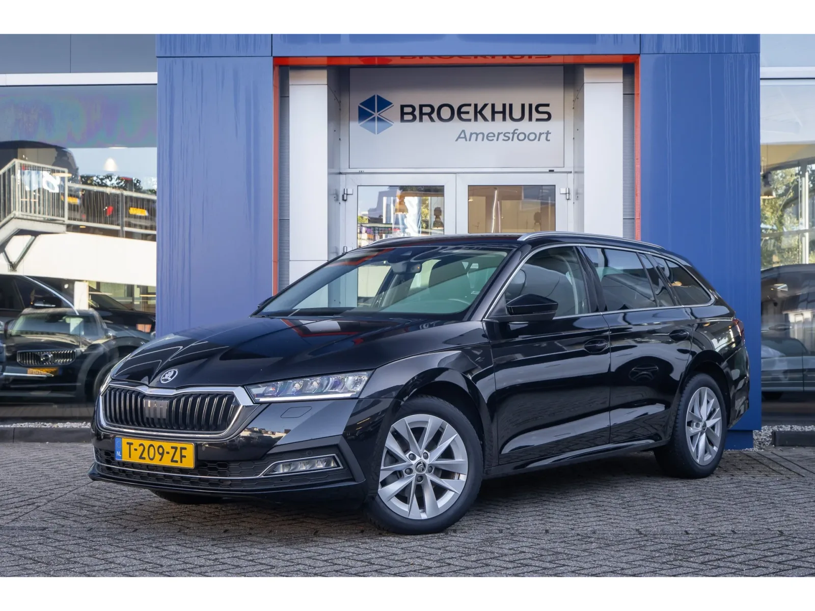 Škoda Octavia (2023) — foto 1