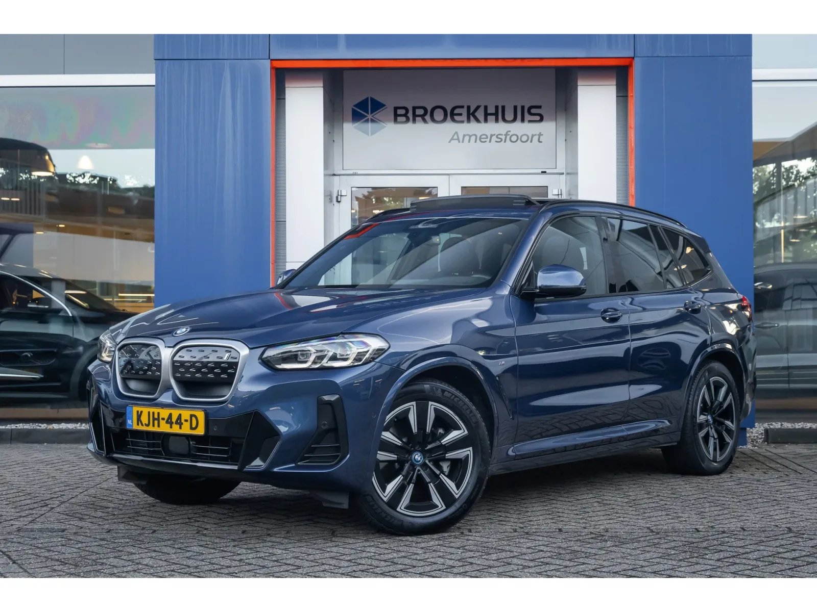 BMW iX3 (2022) — foto 1