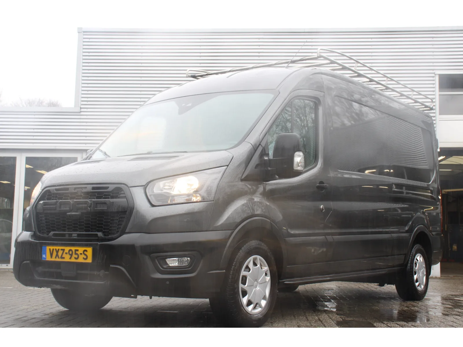 Ford Transit (2023) — foto 1