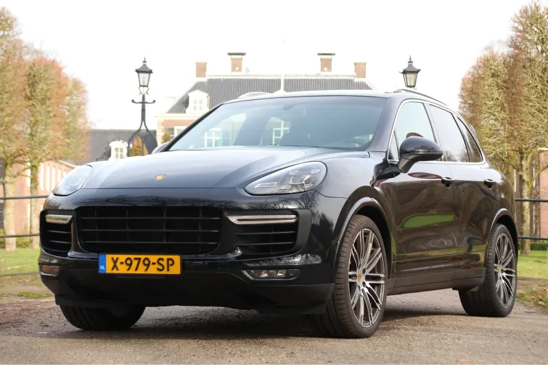 Porsche Cayenne (2015)