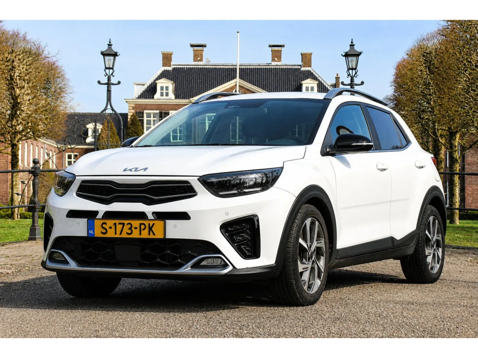 Kia Stonic (2022) — foto 1