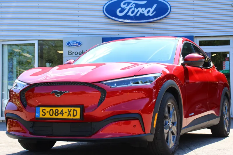 Ford Mustang Mach-E (2023)