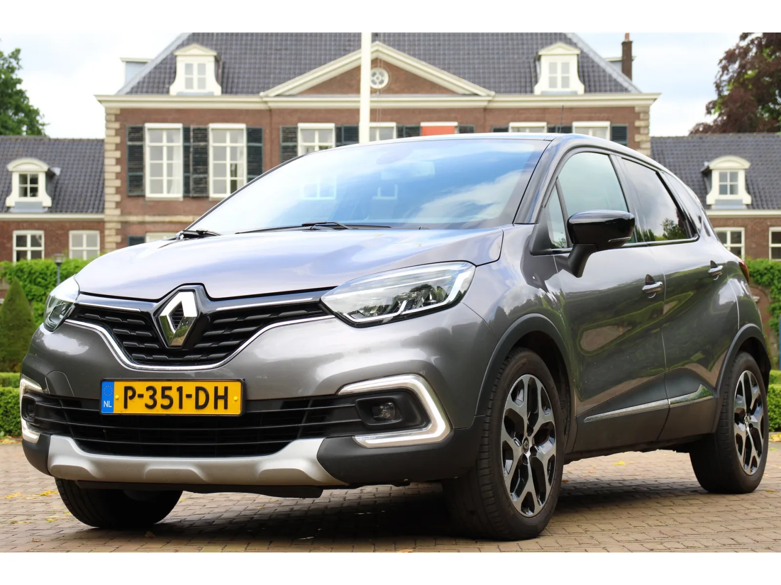 Renault Captur (2019) — foto 1