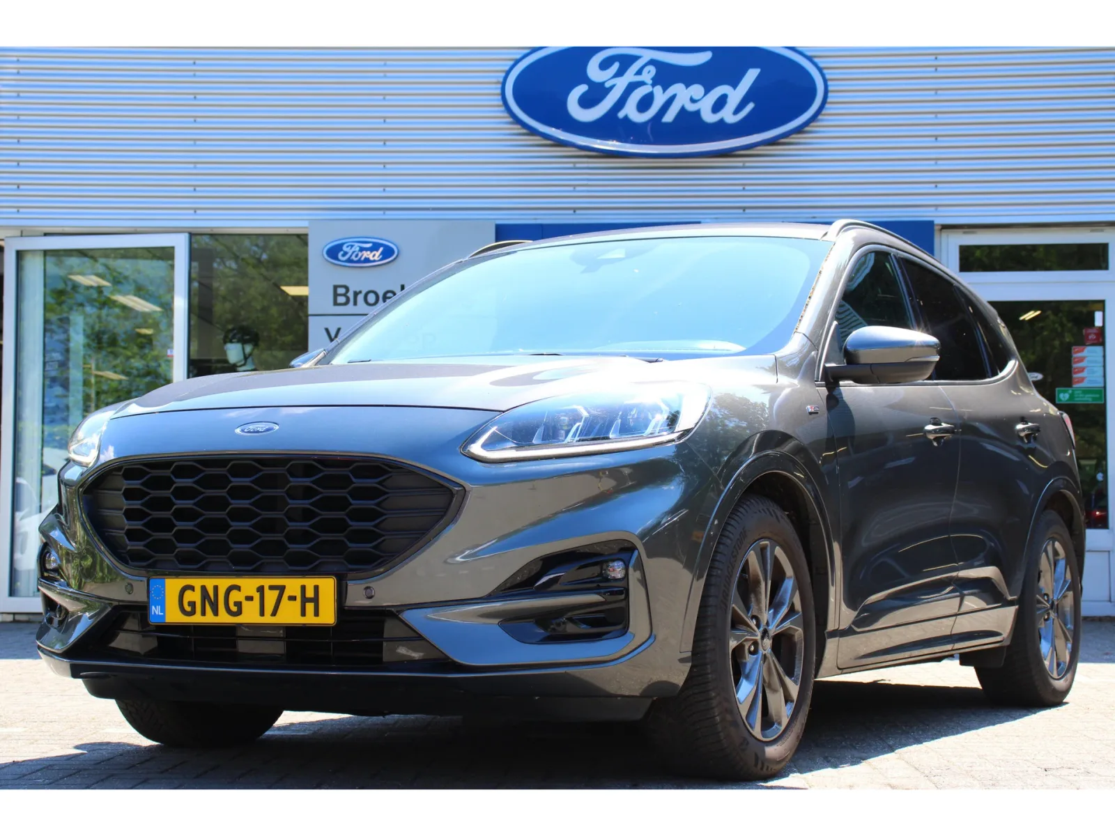 Ford Kuga (2022) — foto 1