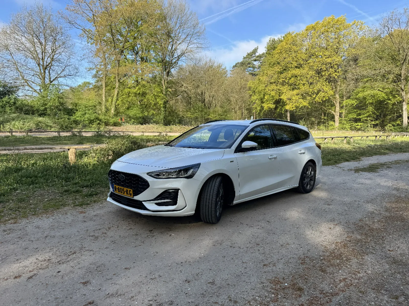 Ford Focus (2022) — foto 1