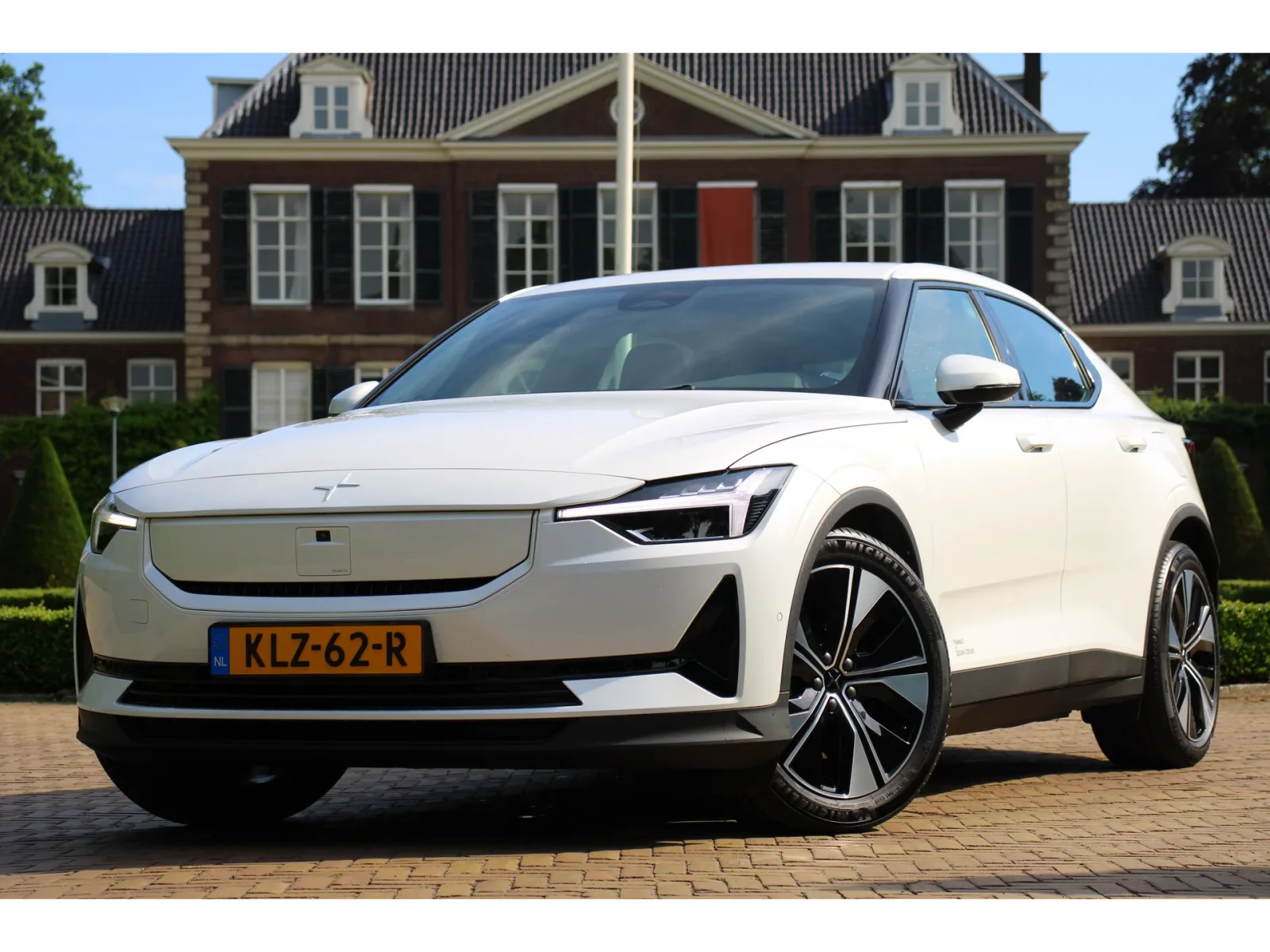 Polestar 2 (2024) — foto 1