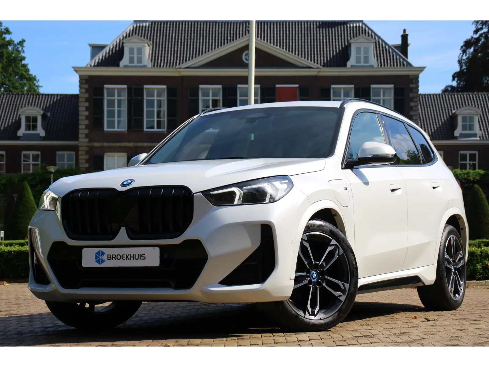 BMW X1 (2023) — foto 1