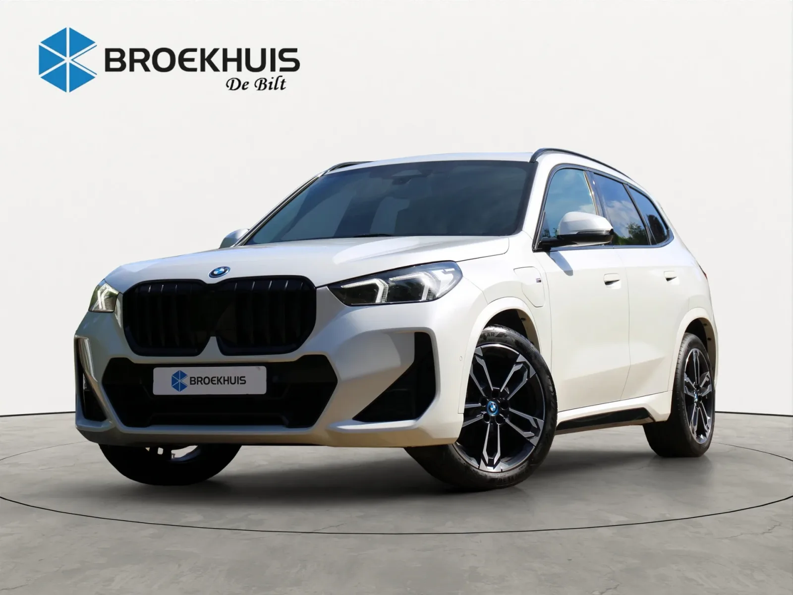BMW X1 (2023) — foto 1