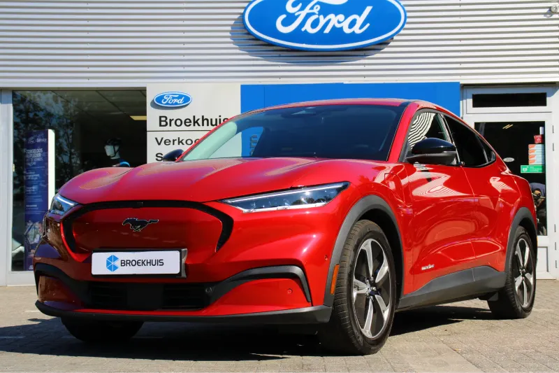 Ford Mustang Mach-E (2024)