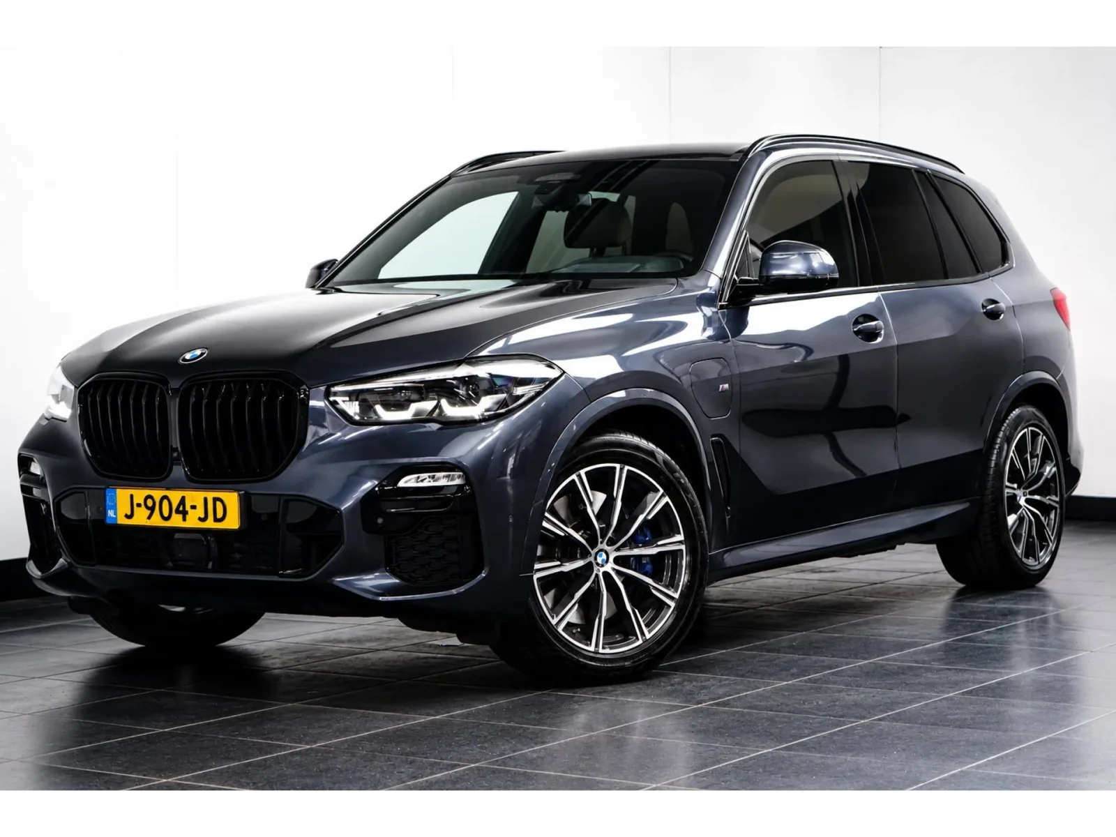 BMW X5 (2020) — foto 1