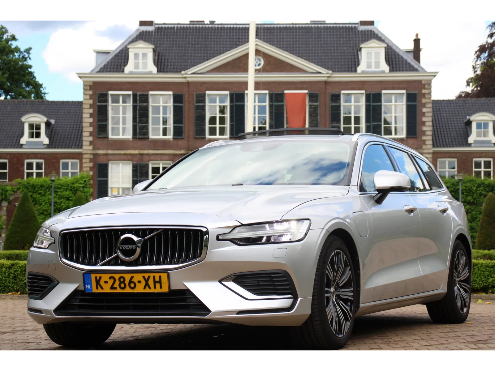 Volvo V60 (2019) — foto 1