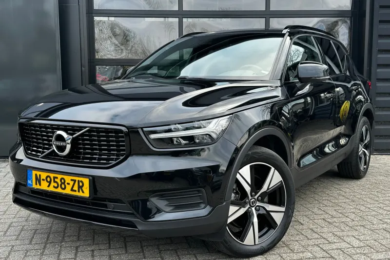 Volvo XC40 (2022)