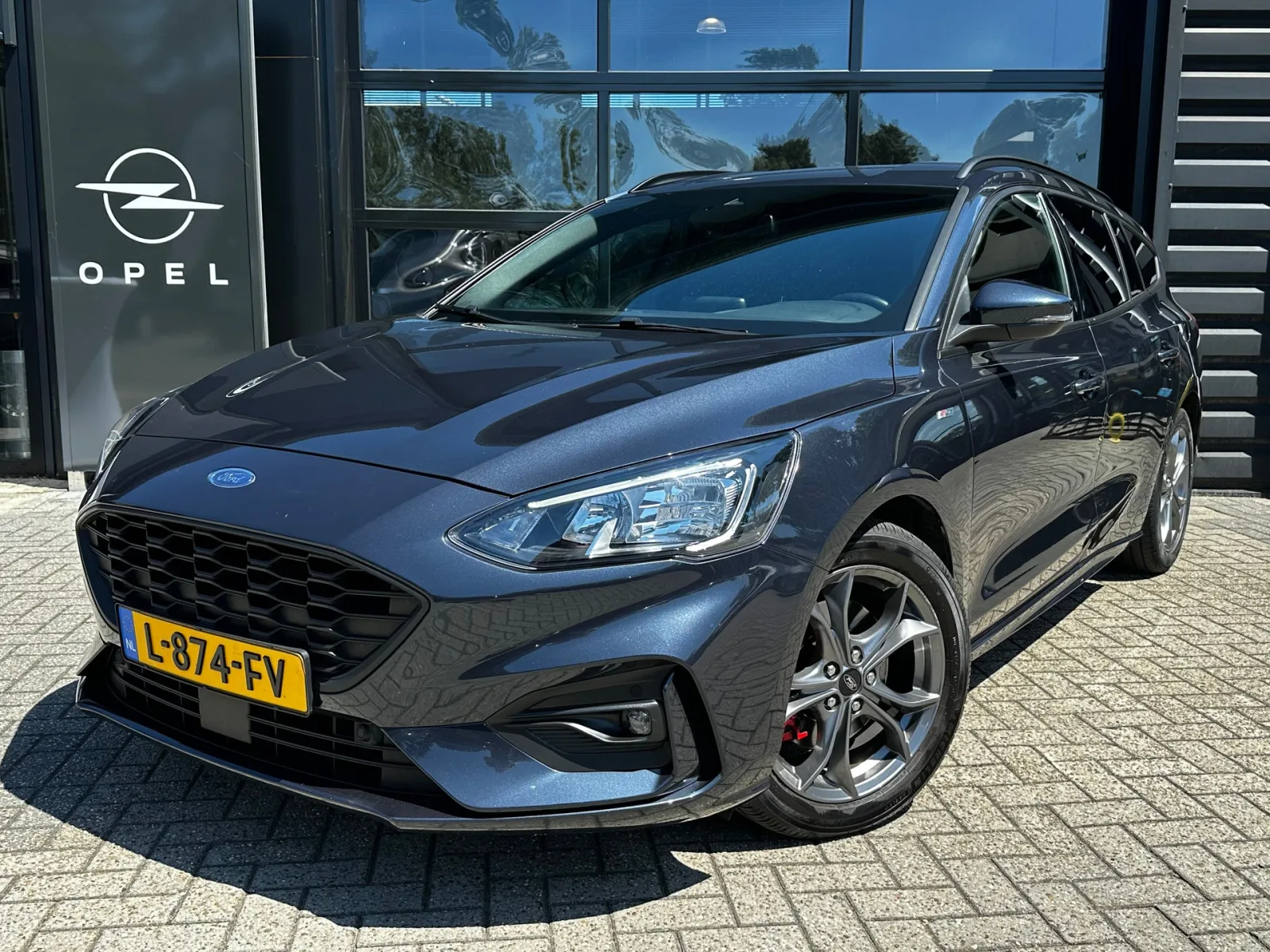 Ford Focus (2021) — foto 1