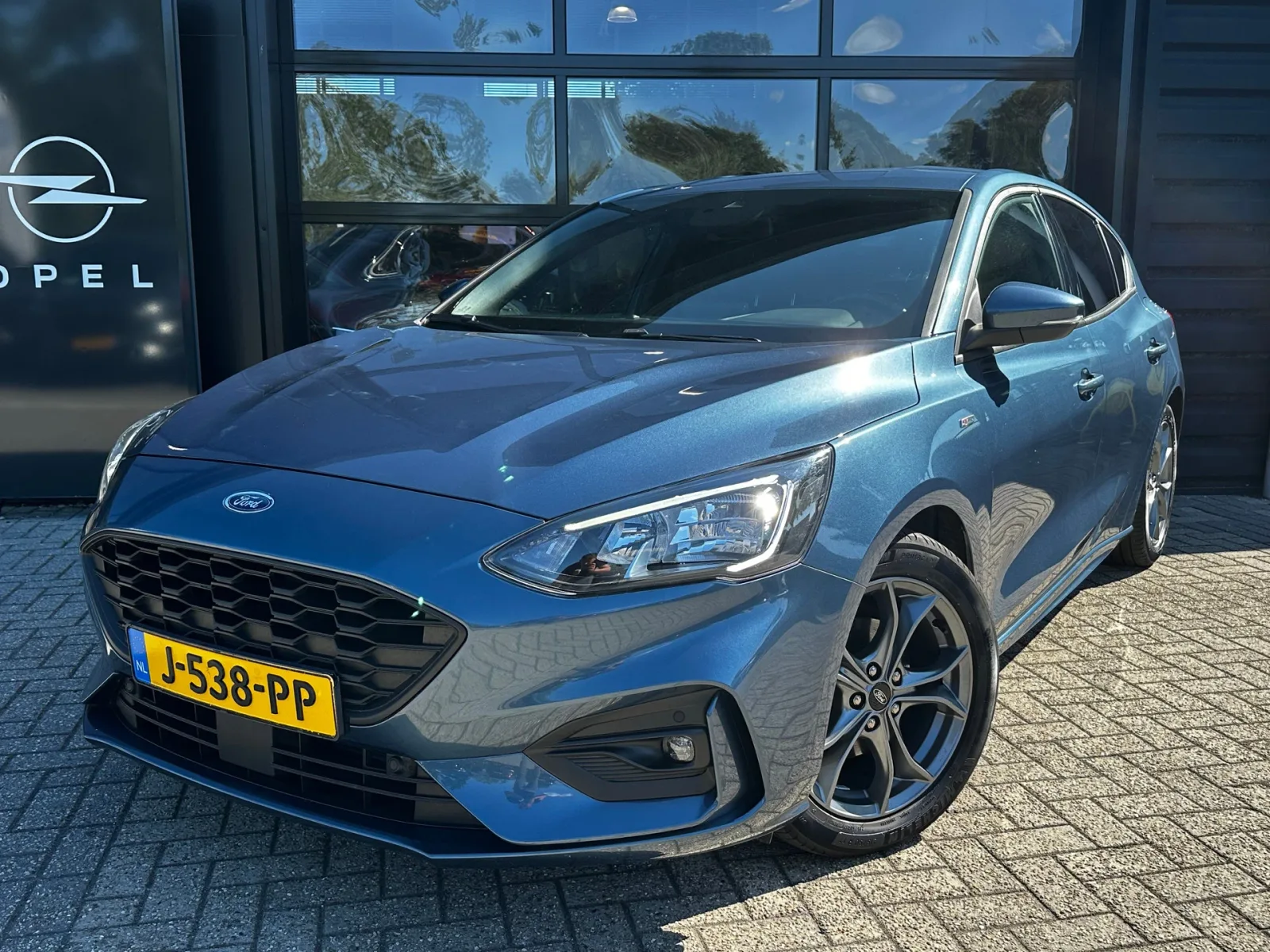 Ford Focus (2020) — foto 1