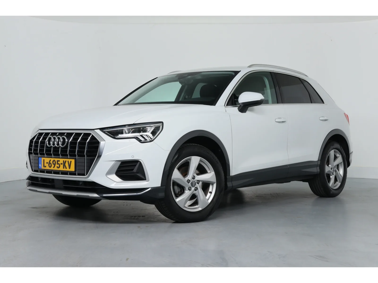 Audi Q3 (2020) — foto 1