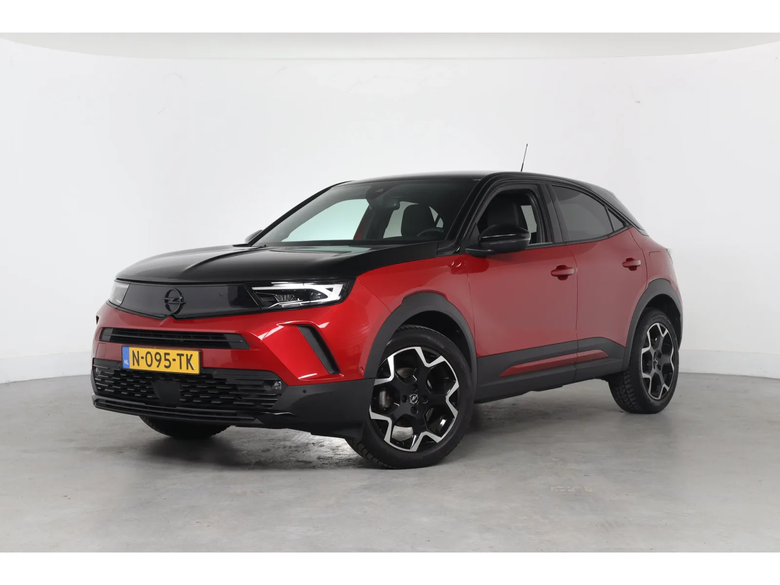 Opel Mokka (2022) — foto 1