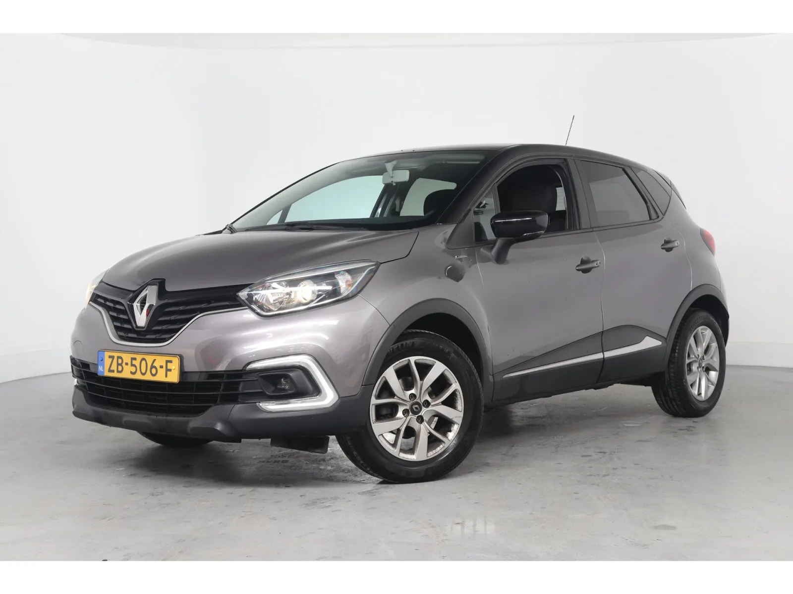 Renault Captur (2019) — foto 1