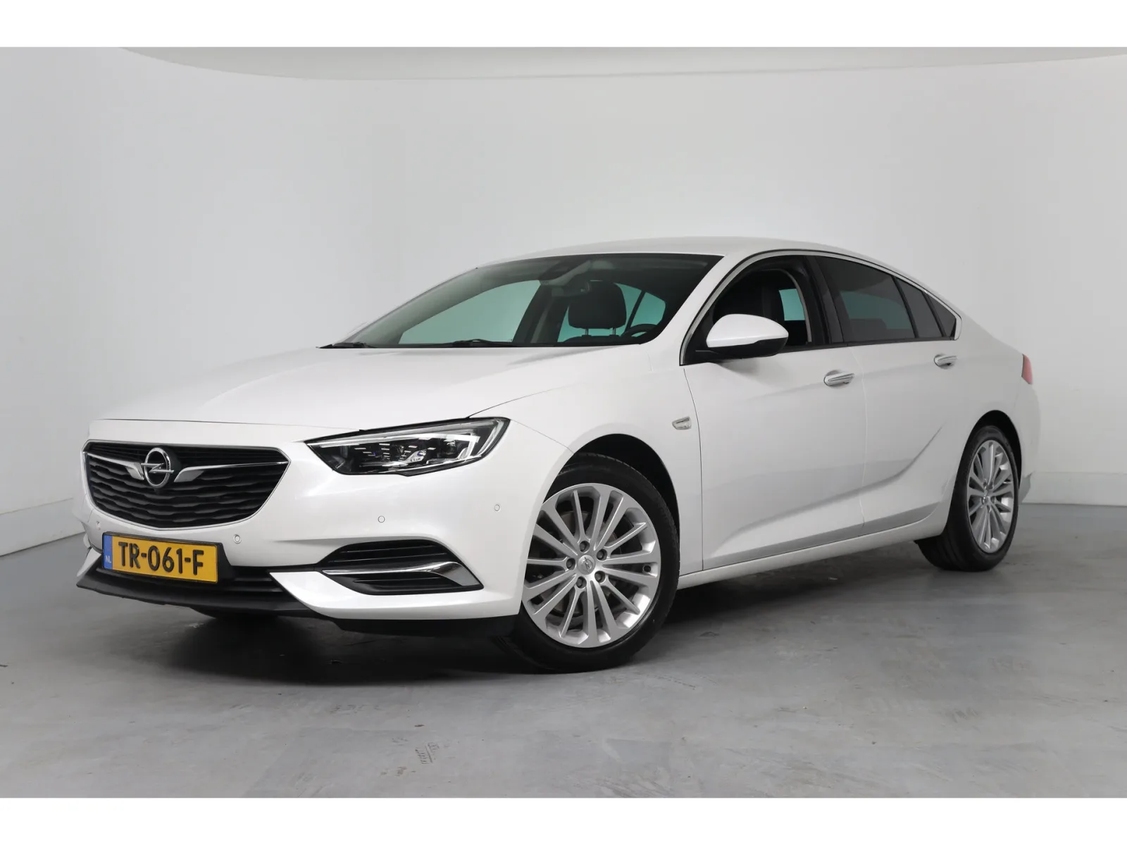 Opel Insignia Grand Sport (2018) — foto 1