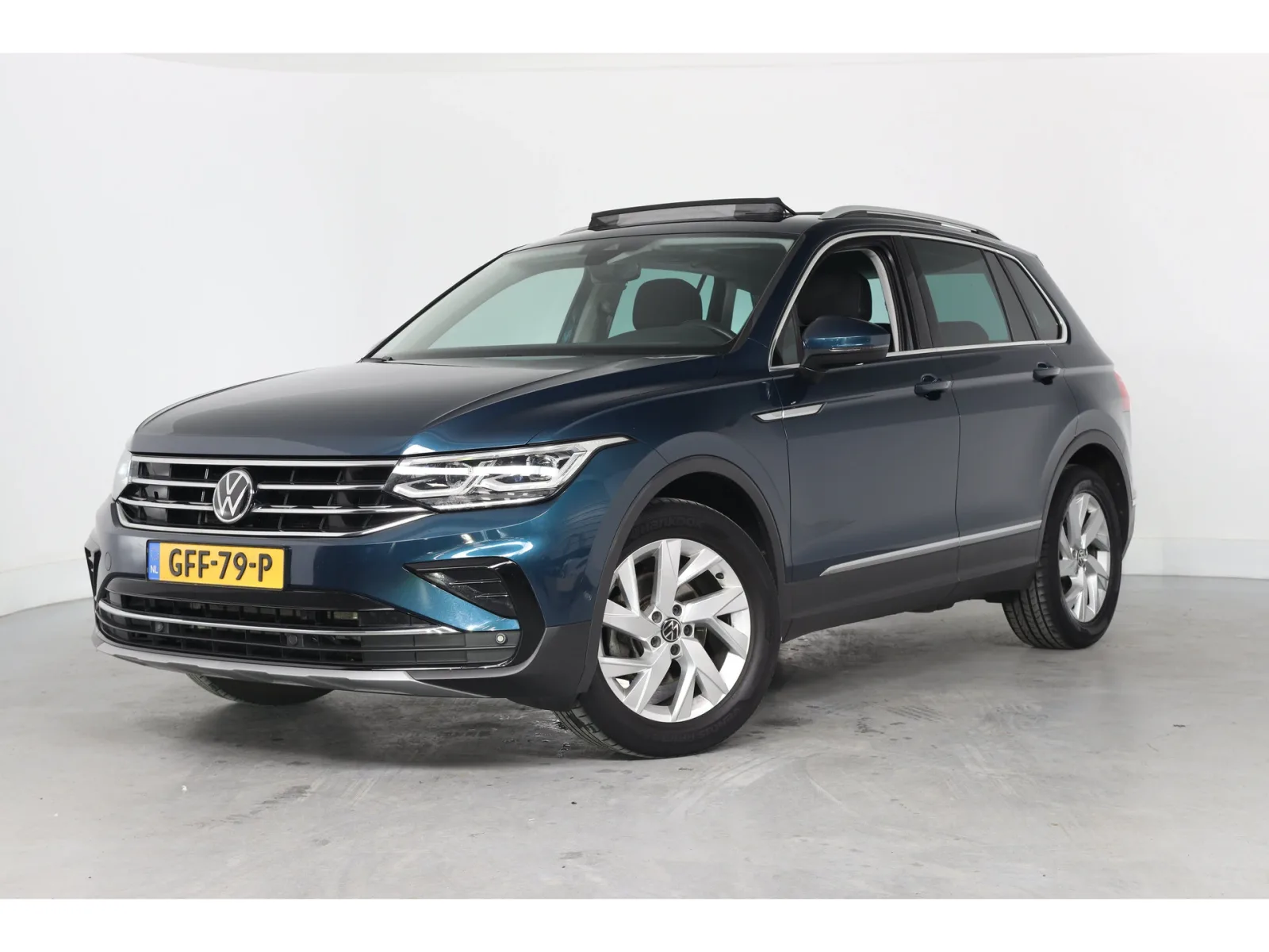 Volkswagen Tiguan (2021) — foto 1