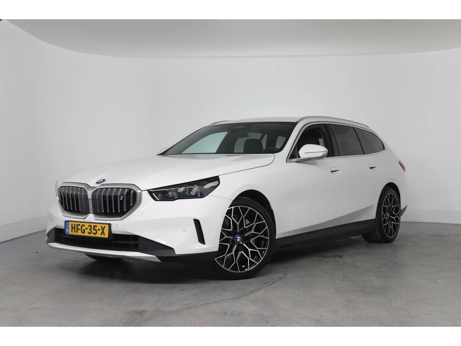 BMW i5 (2025) — foto 1