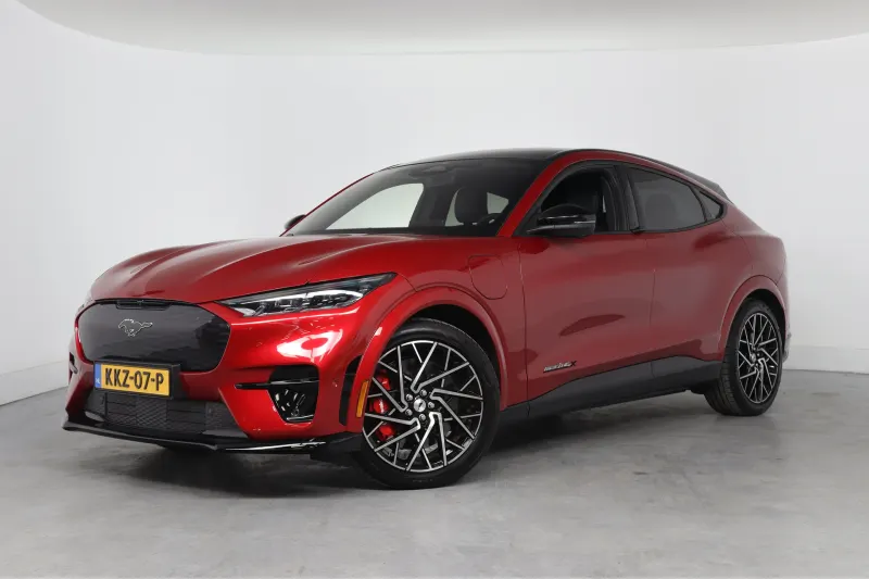 Ford Mustang Mach-E (2025)