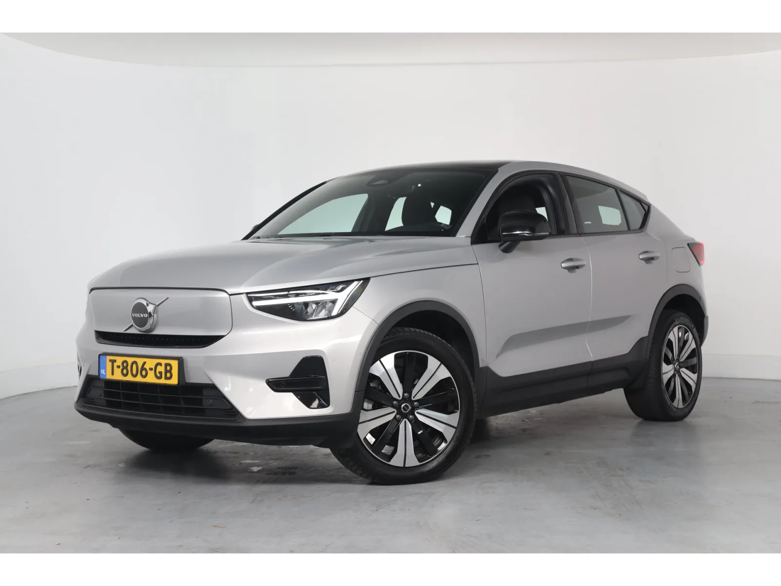 Volvo C40 (2023) — foto 1