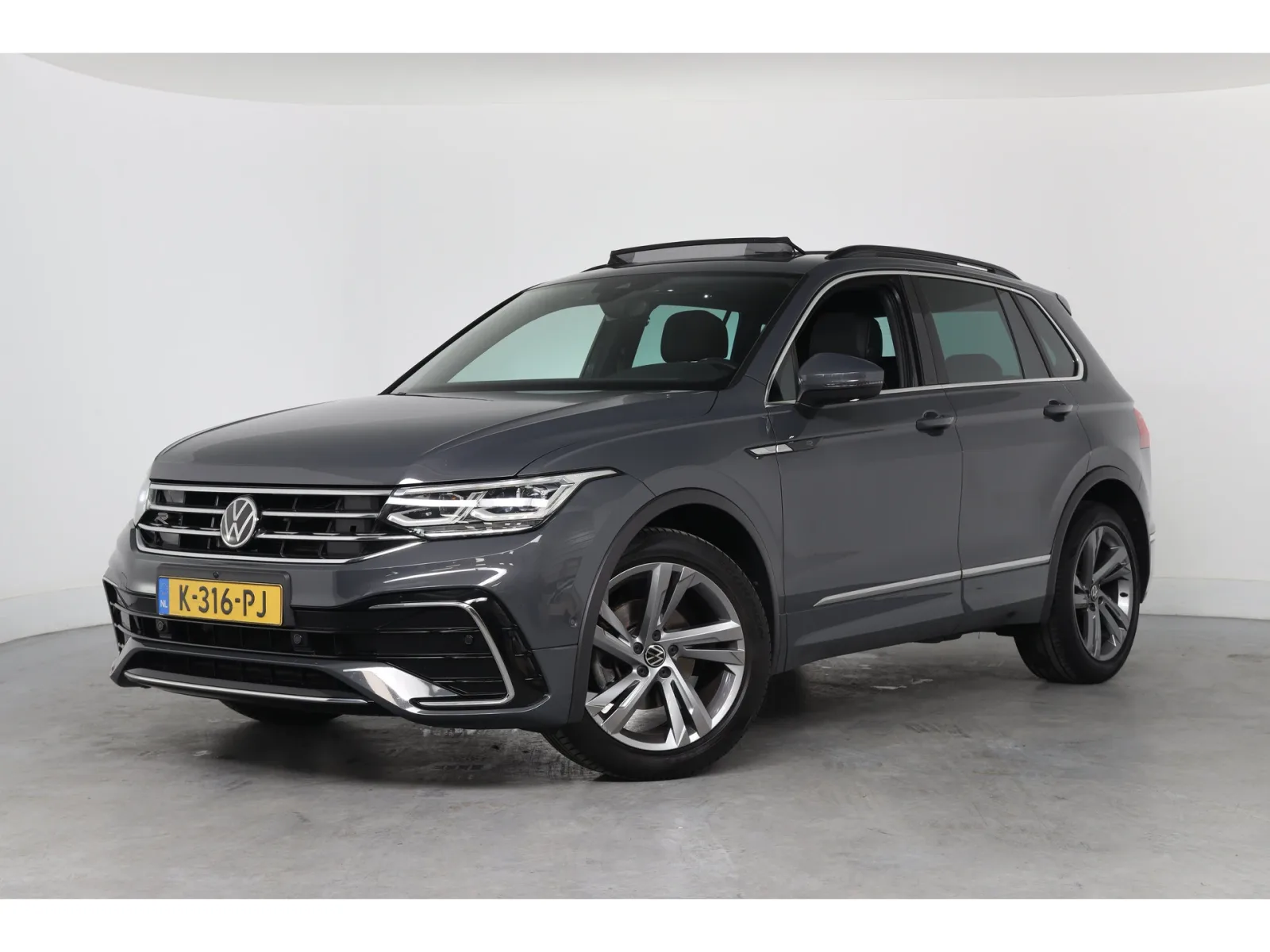 Volkswagen Tiguan (2021) — foto 1
