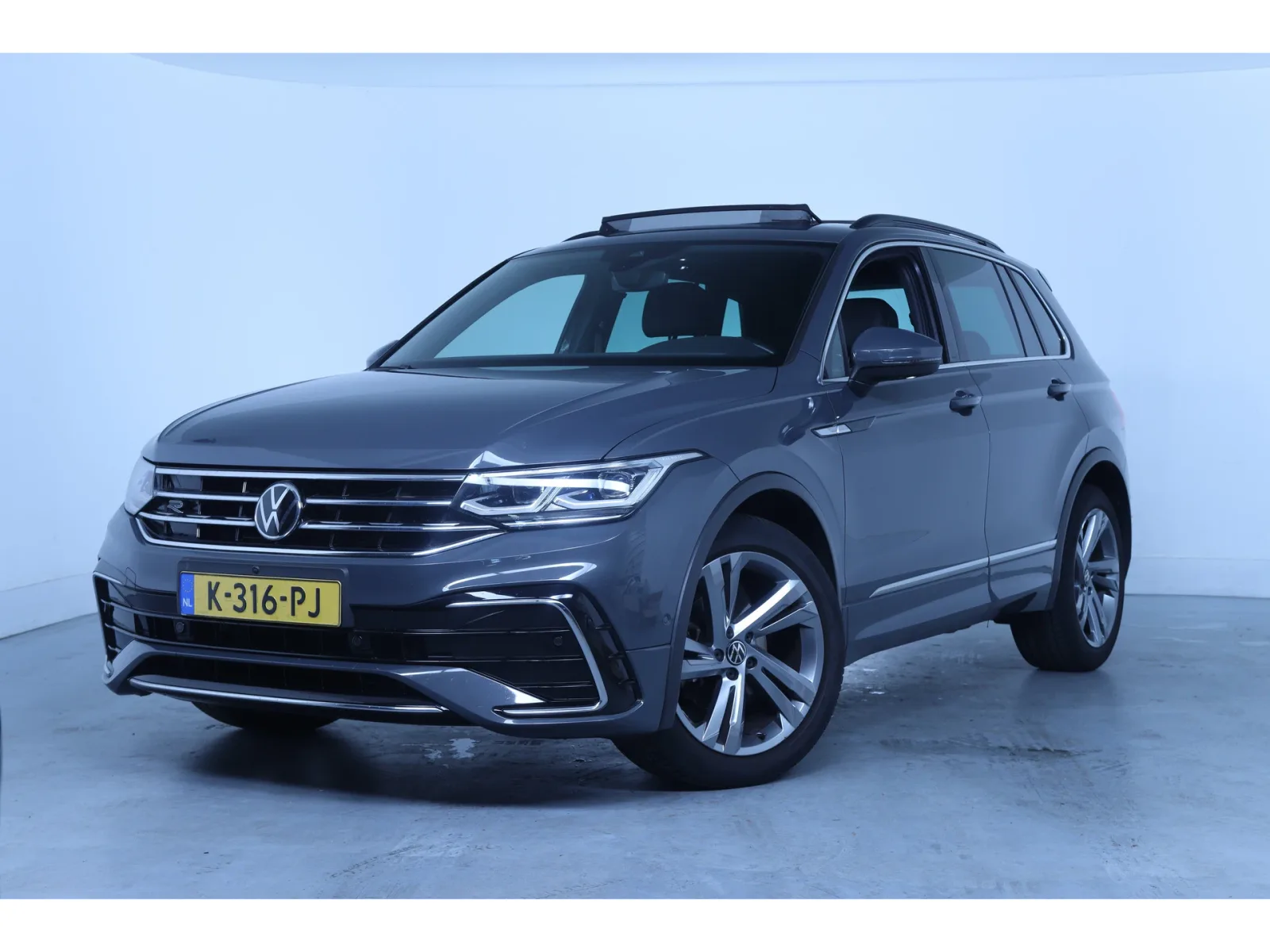 Volkswagen Tiguan (2021) — foto 1