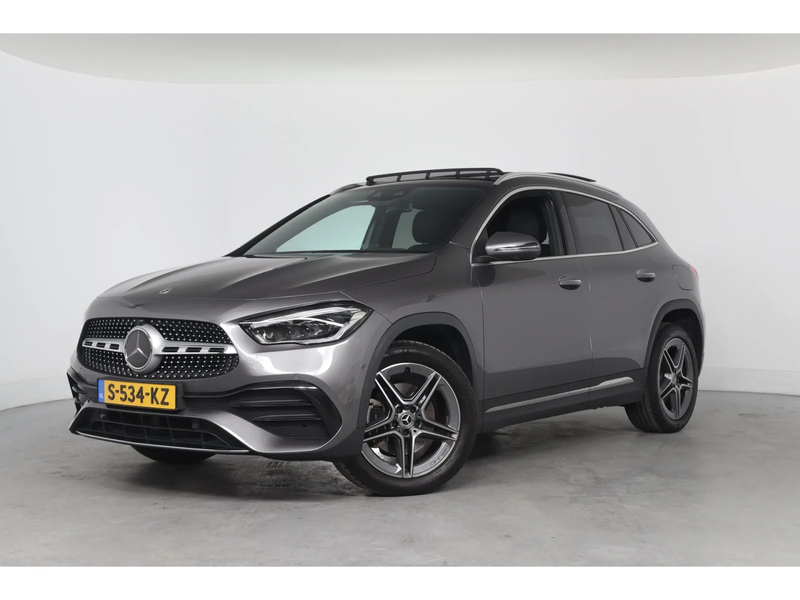 Mercedes-Benz GLA-Klasse (2023) — foto 1