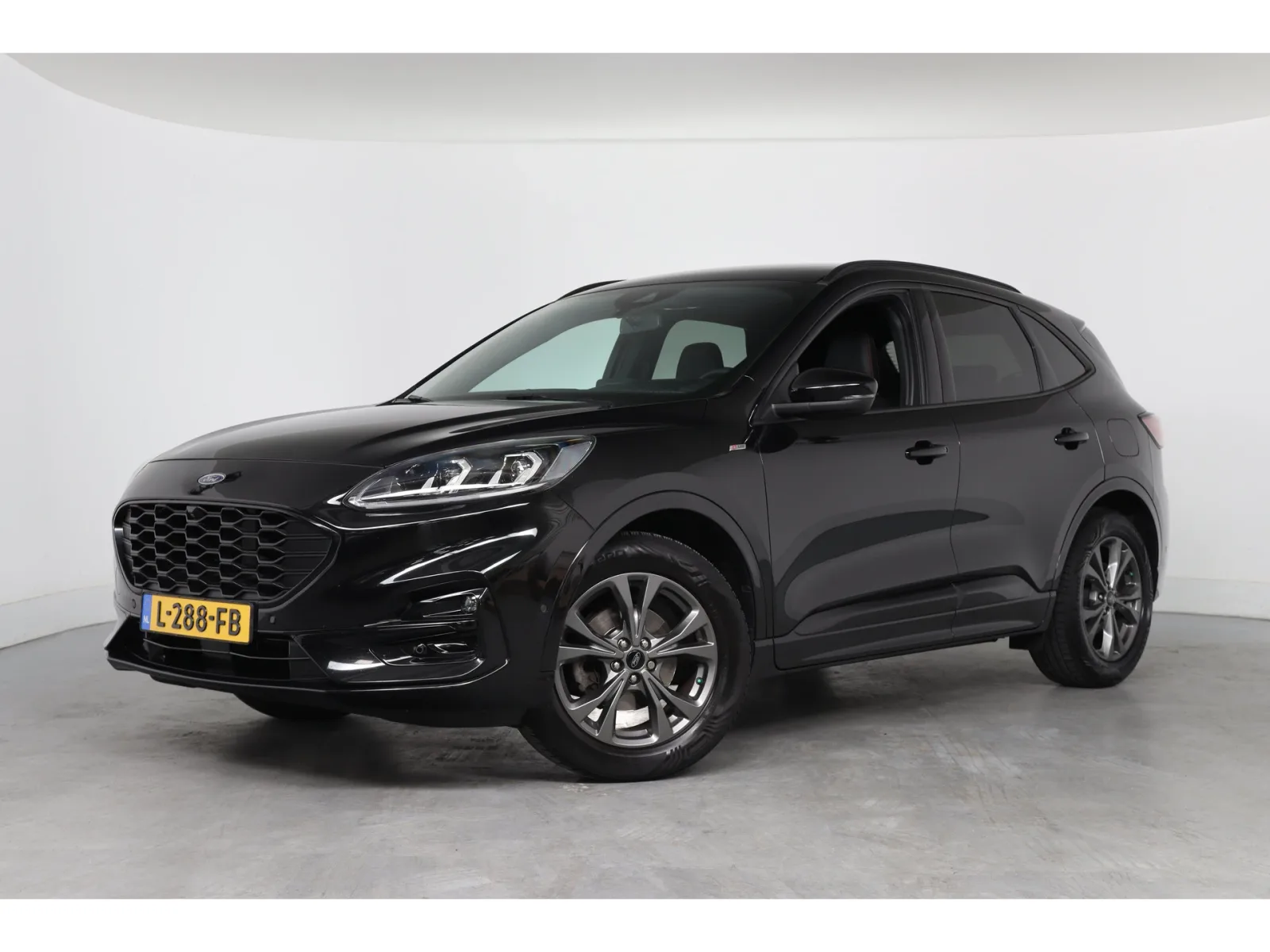 Ford Kuga (2020) — foto 1