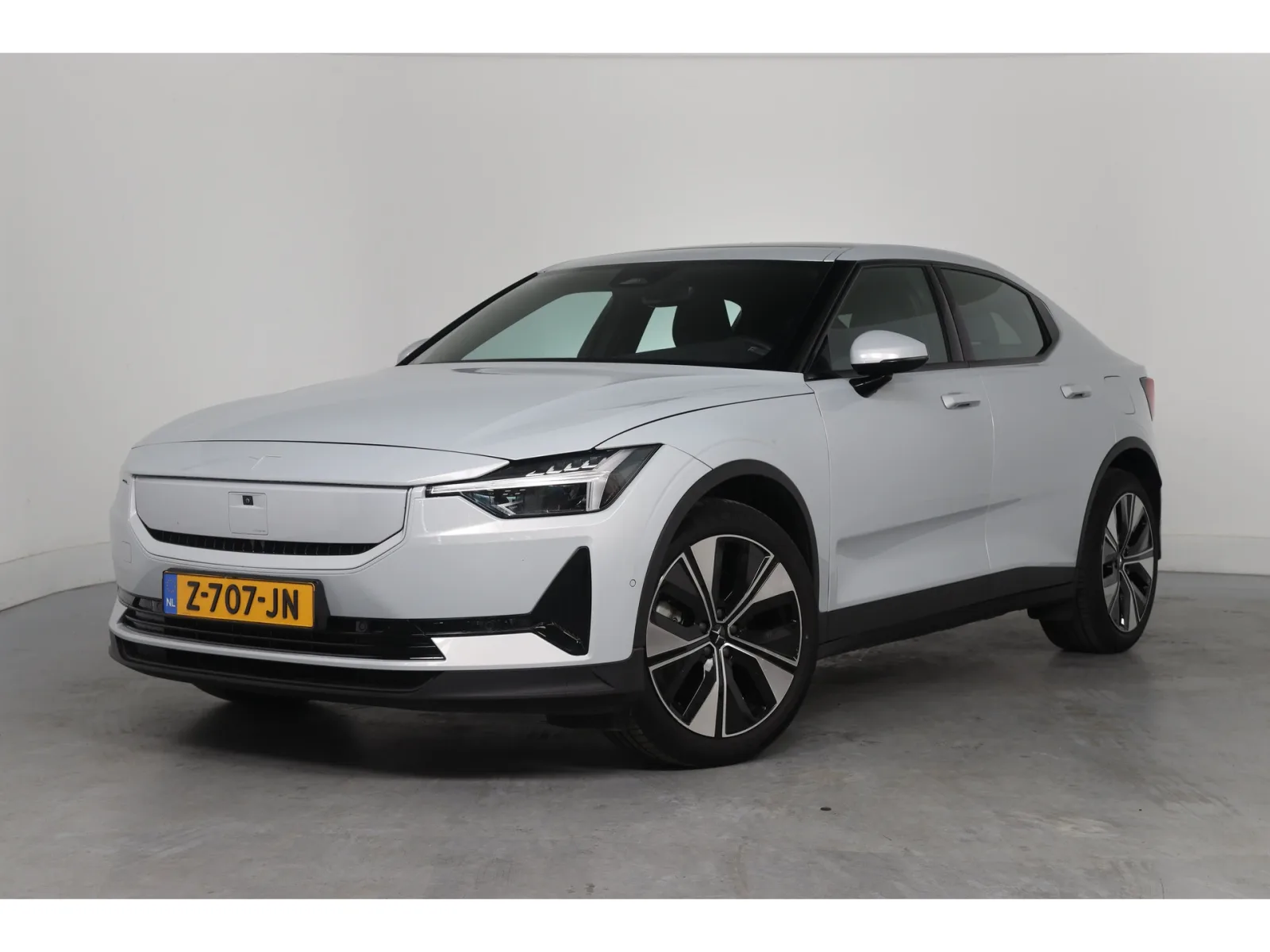 Polestar 2 (2024) — foto 1