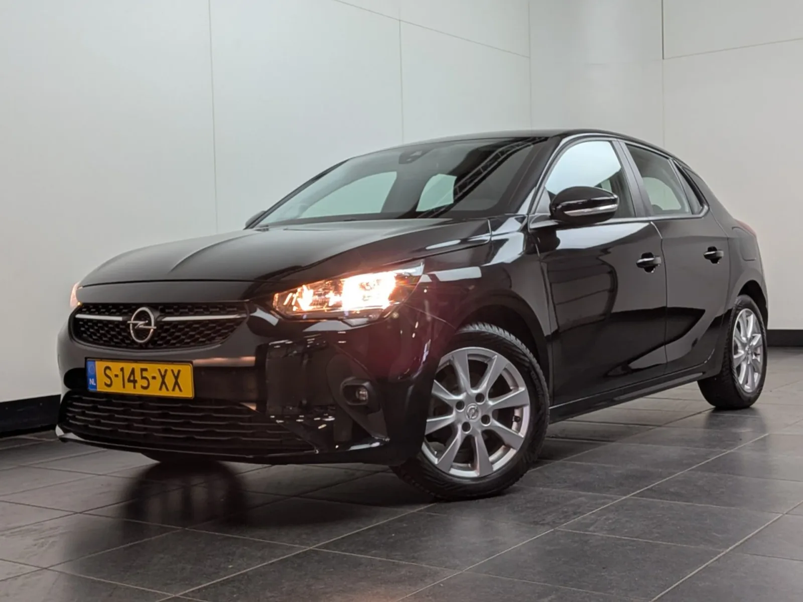 Opel Corsa (2023) — foto 1