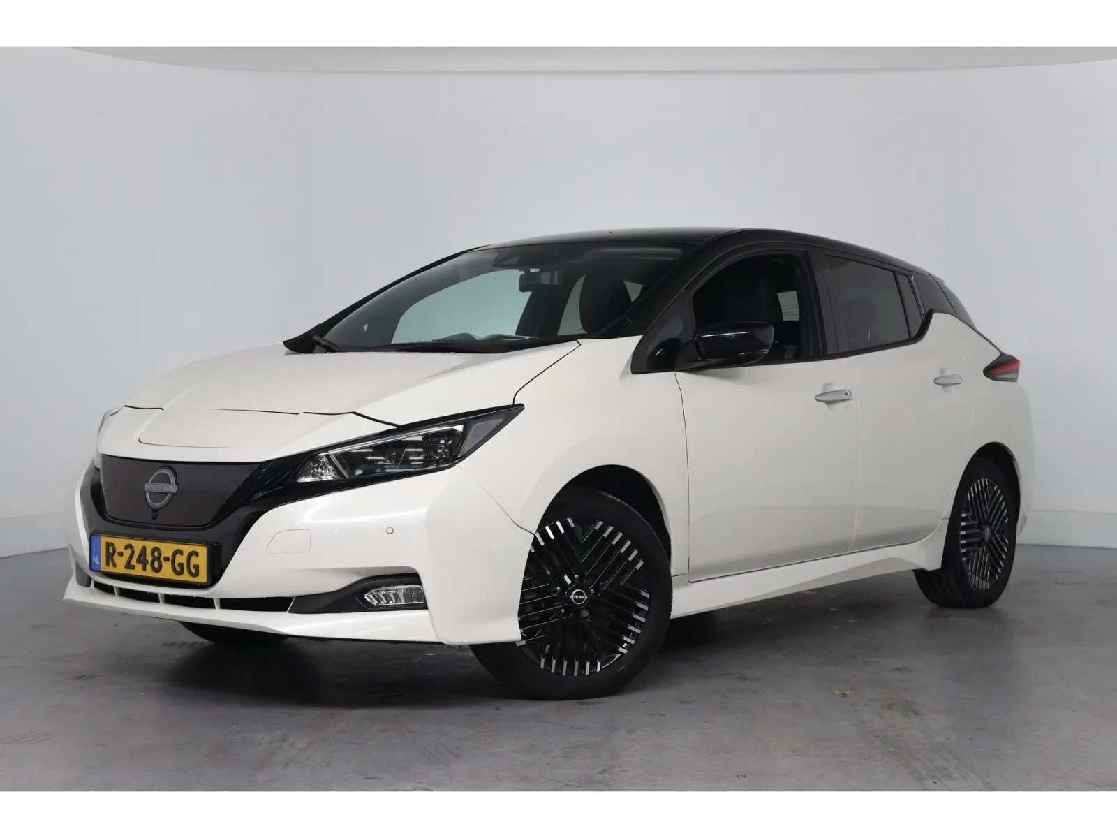 Nissan Leaf (2022) — foto 1