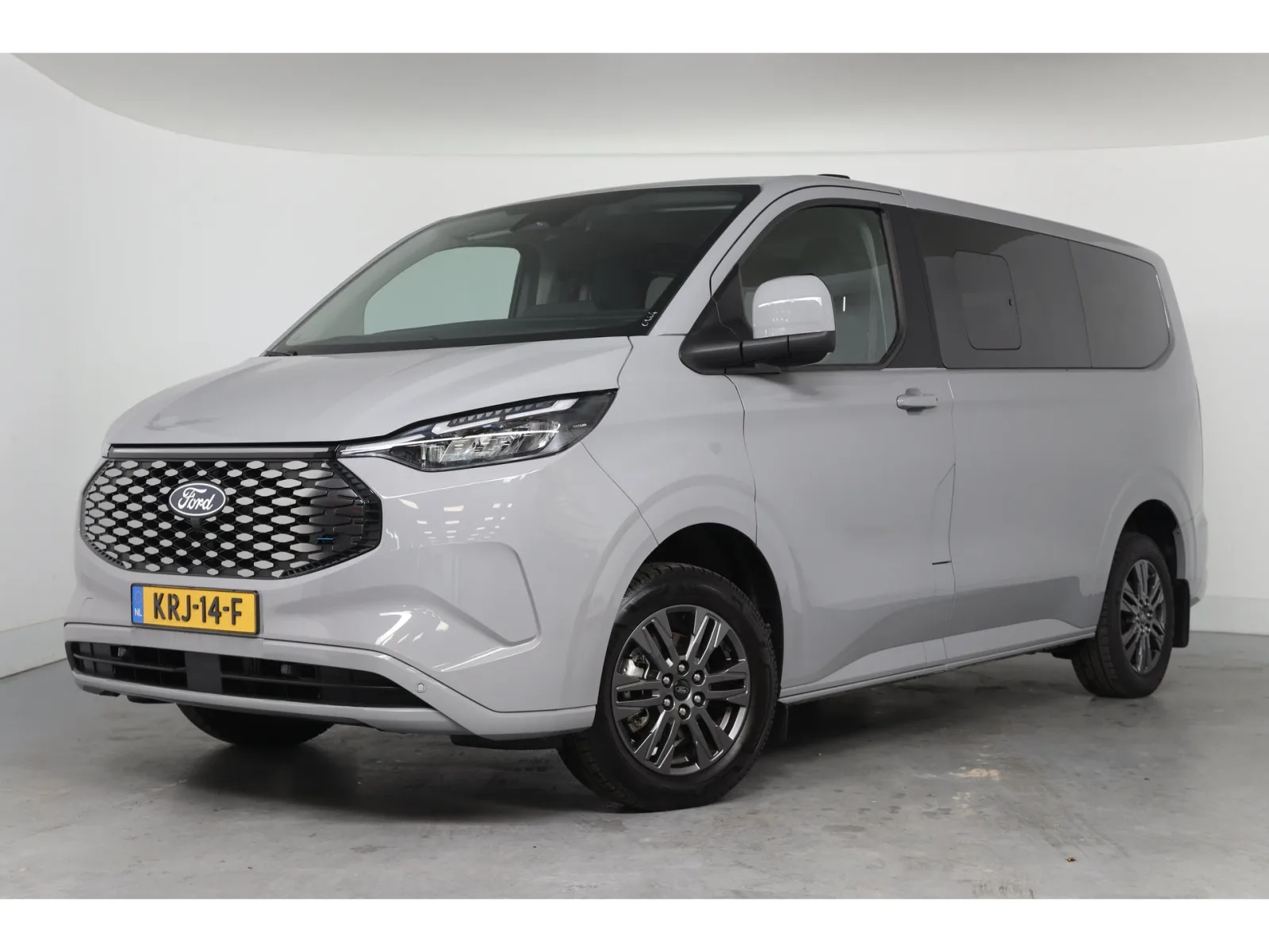 Ford Transit Custom (2025) — foto 1