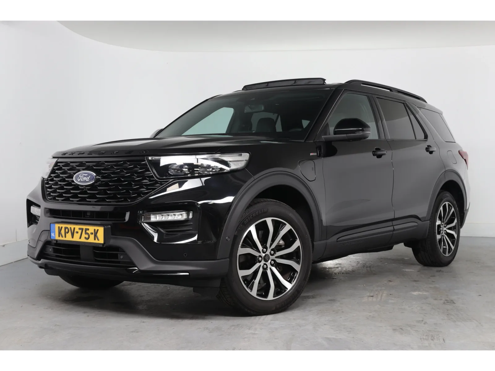 Ford Explorer (2024) — foto 1