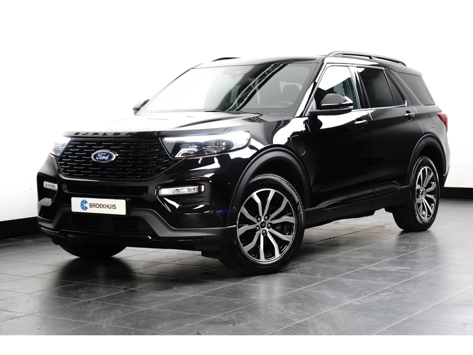 Ford Explorer (2024) — foto 1