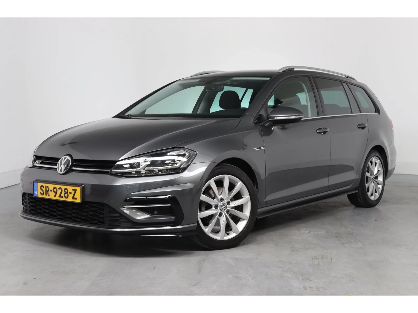 Volkswagen Golf (2018) — foto 1