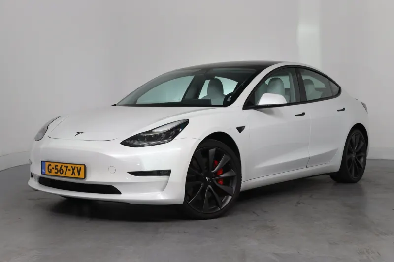 Tesla Model 3 (2019)